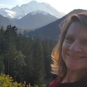 Meet your Posher, Becci